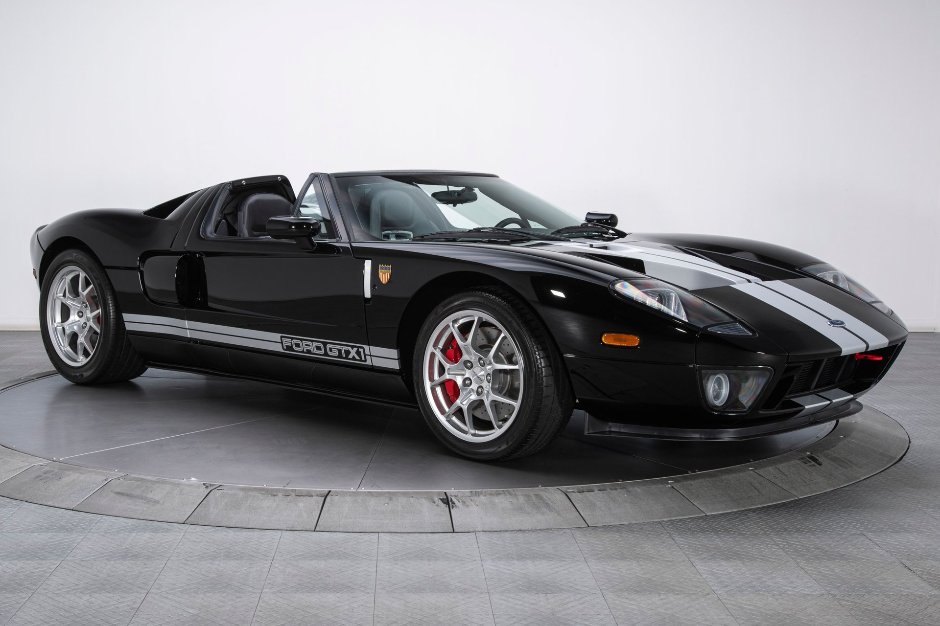 2005 2006 Ford gt