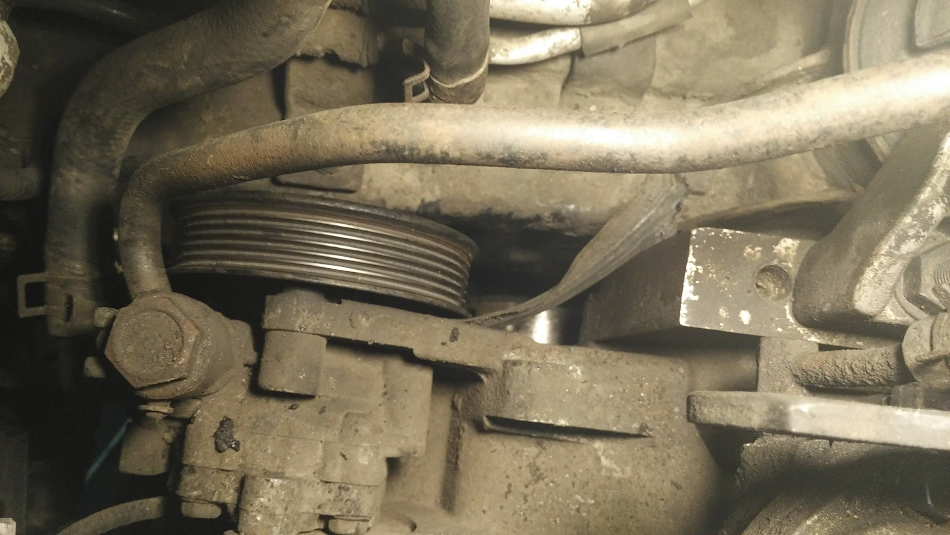 генератор киа спортейдж 2011. замена генератора спортейдж 2. ремень кондиционера спортейдж 2 2. замена генератора спортейдж 2. крепление генератора киа рио 2010.