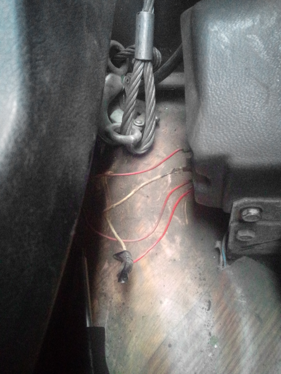 Провода торчали, а печка не работала — Lada 2120 Надежда