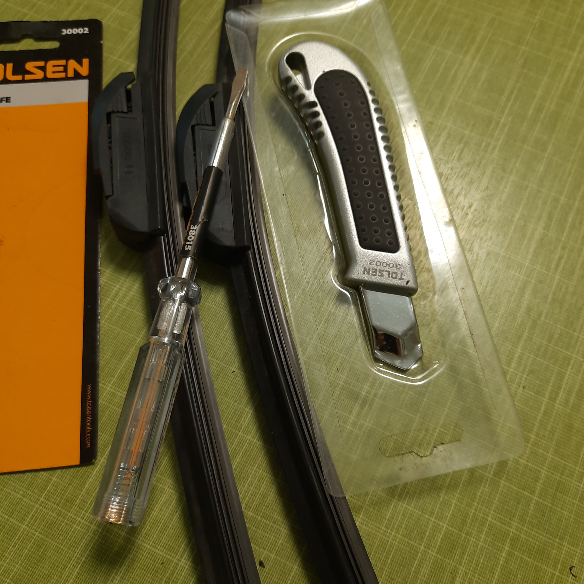 Замена заменяемых резинок ALCA на бескаркасных щетках — Lada Гранта, 1 ...