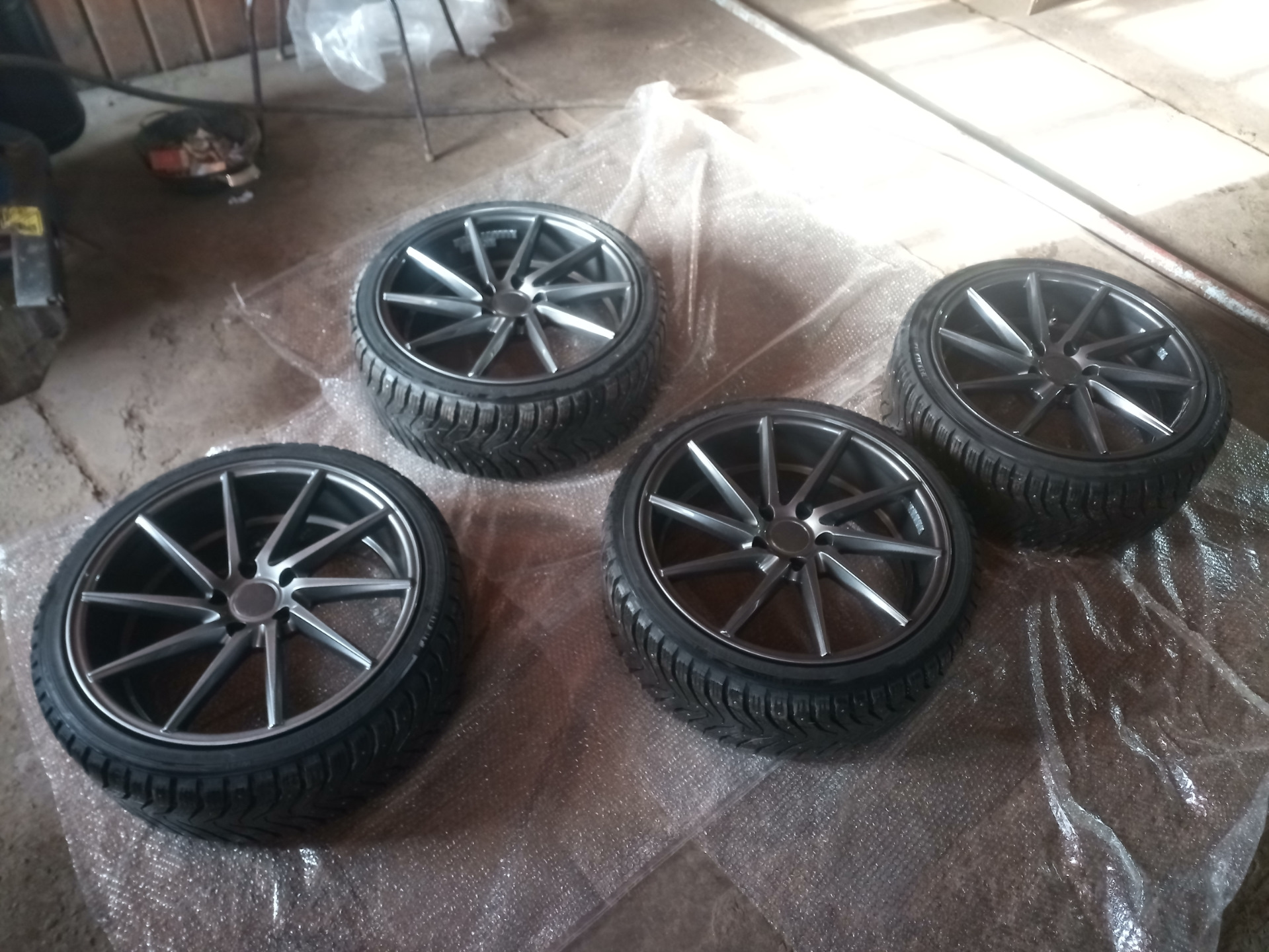 шипы шины r19. Pirelli ice zero шип. шипы шины r19. Kumho wintercraft suv ice ws31. шипы шины r19.