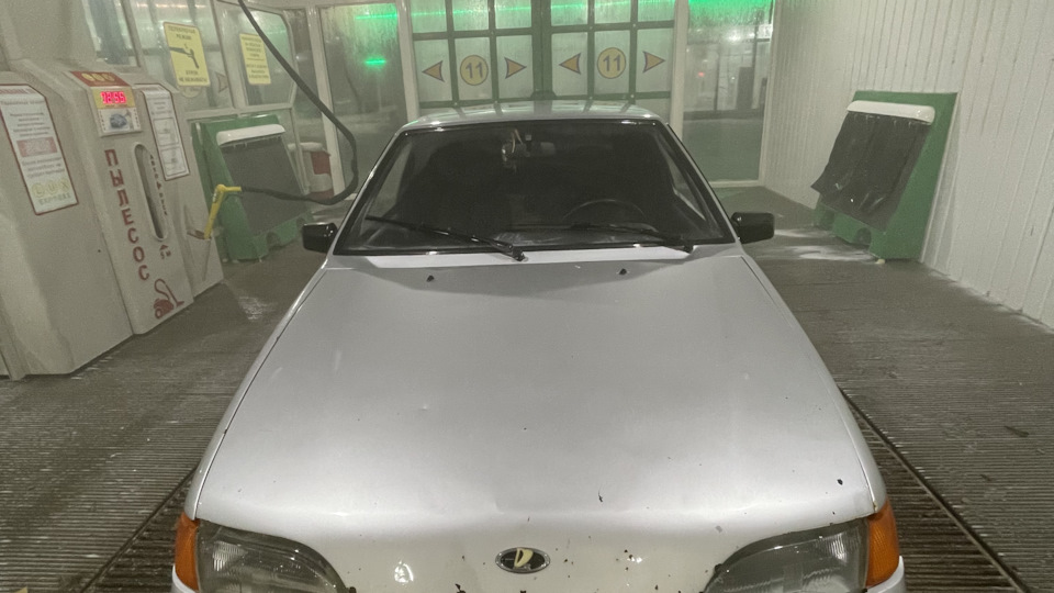 Покраска крыла из баллончика — Lada 2114, 1,5 л, 2006 года | своими ...