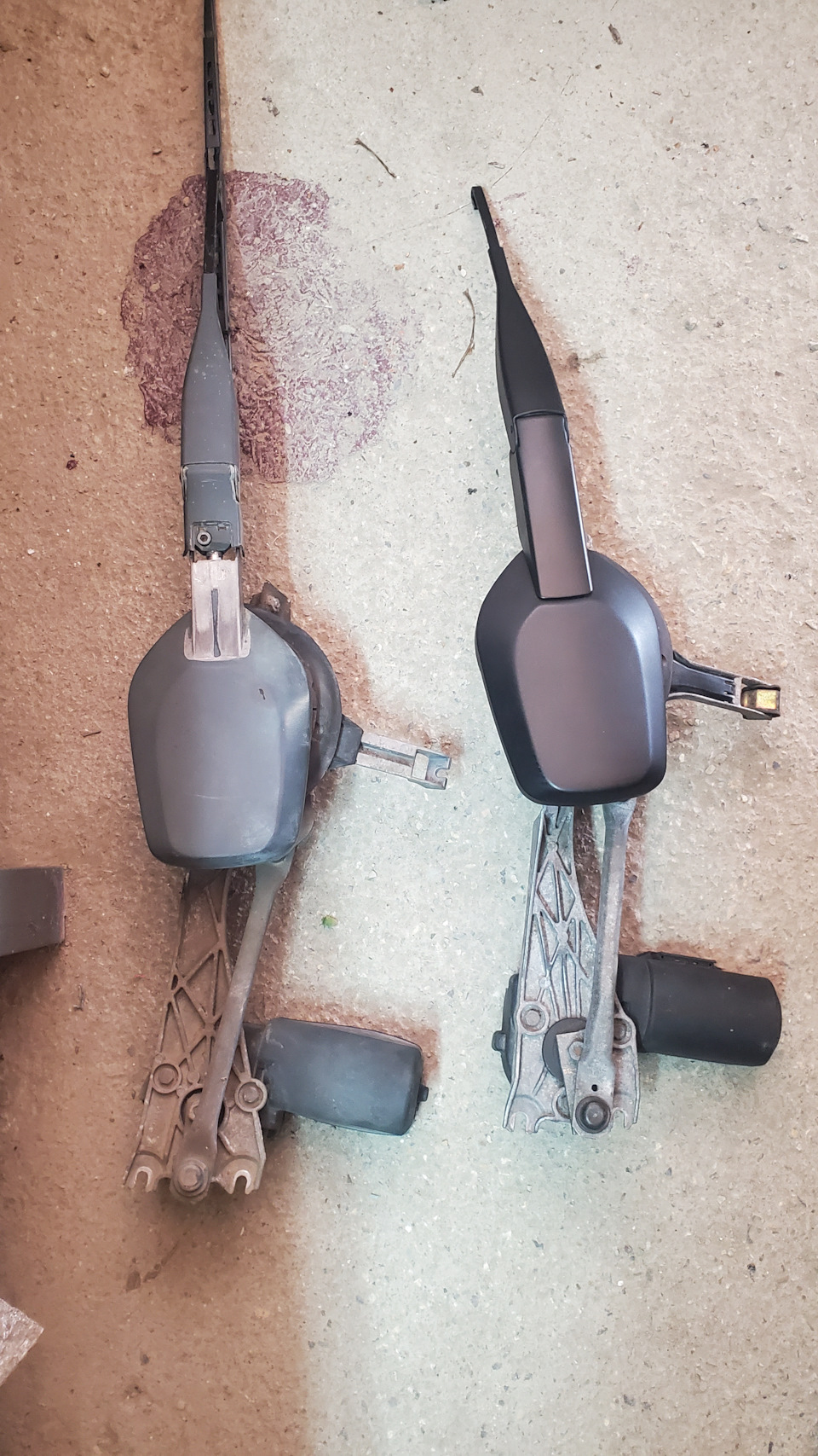 Оригинальный дворник и новая трапеция — Mercedes-Benz E-Class (W124), 2 ...