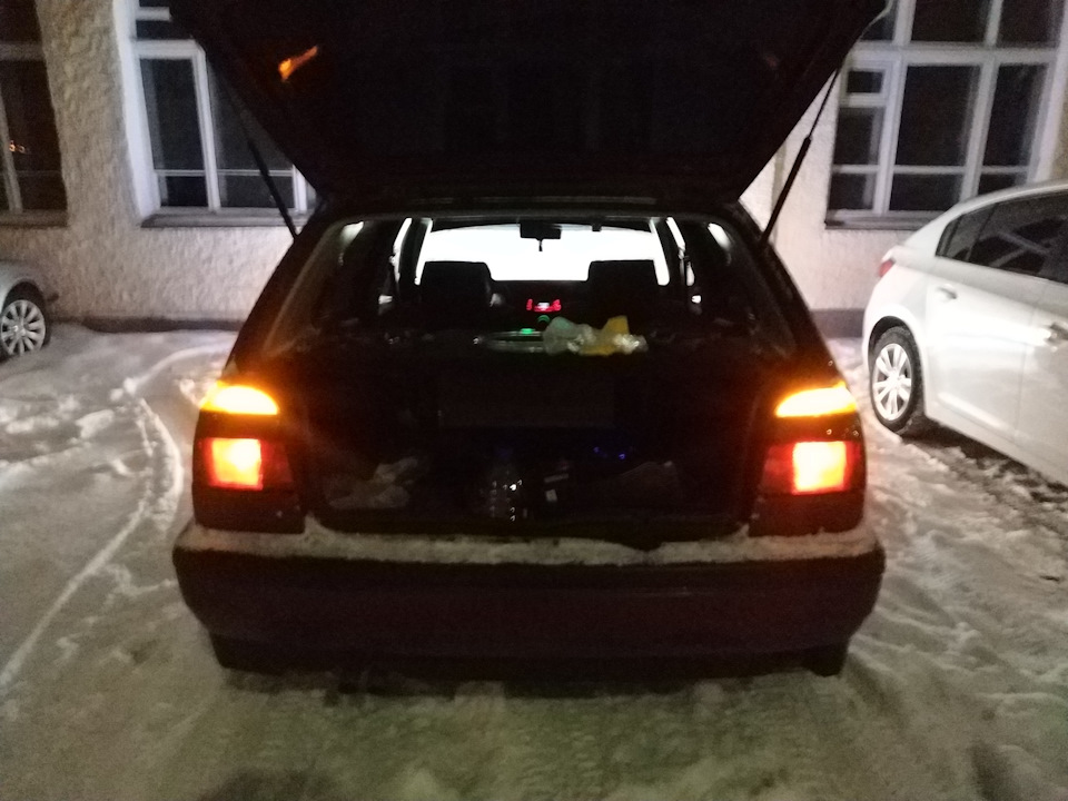 Светодиоды в поворотники)) подводные камни)) — Volkswagen Golf Mk3, 1,8 ...