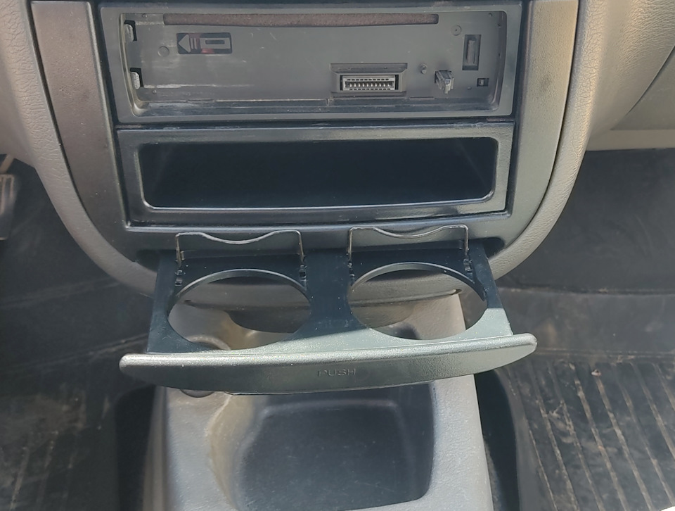 Подстаканник с держателем — удобство в мелочах. — Chevrolet Lanos, 1,5 ...