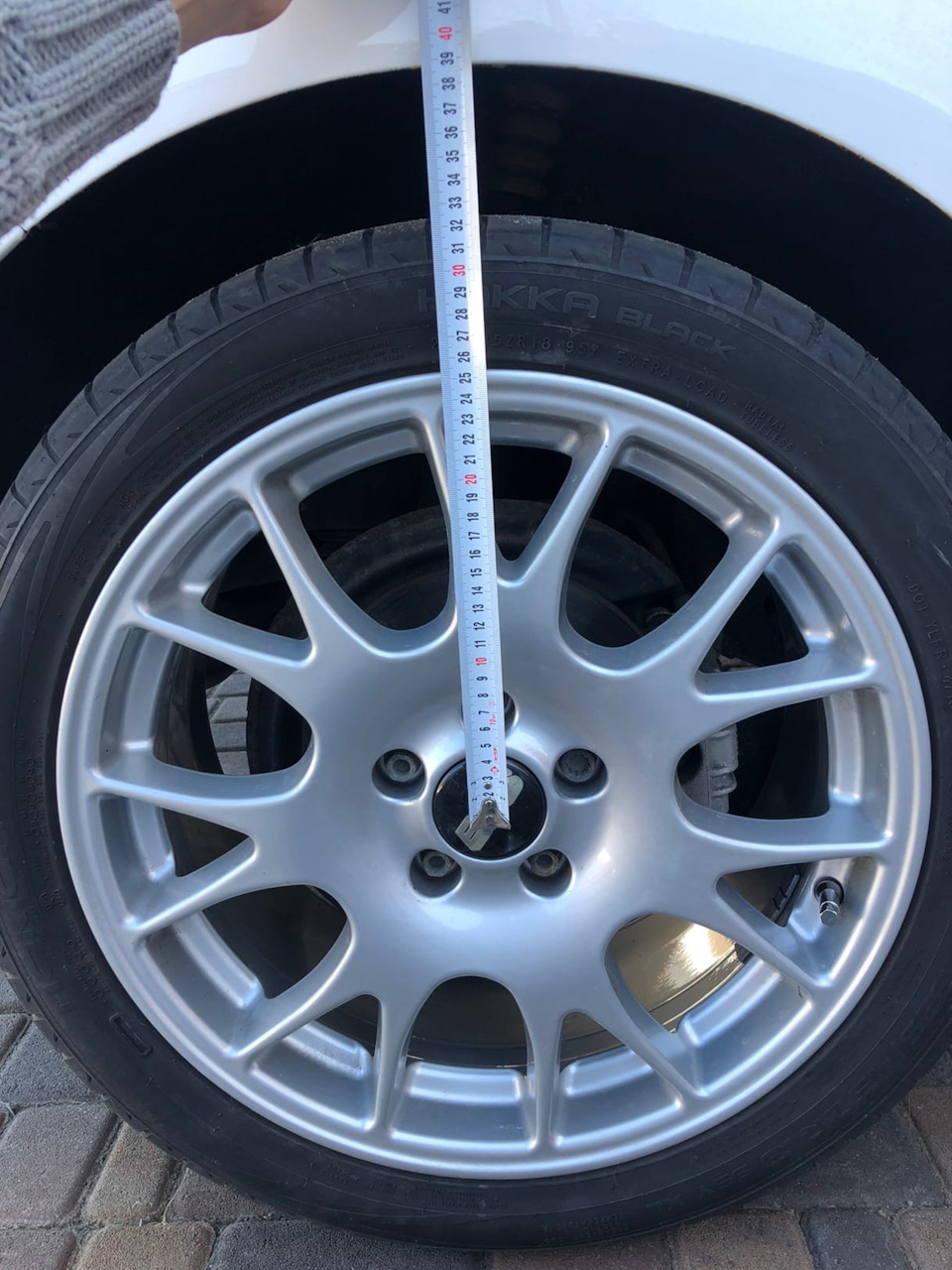 зад ДО — Volkswagen Golf Mk5. Запчасти на фото: 891011