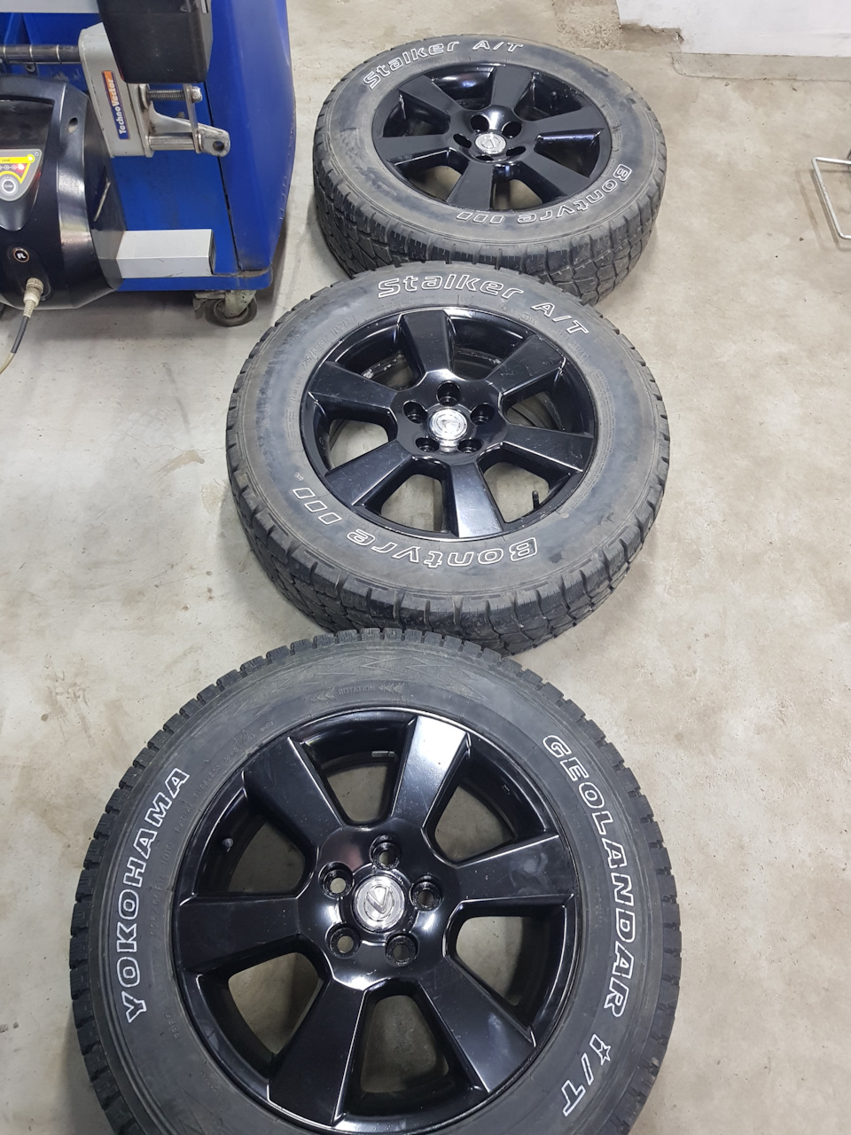 Диски + шины — Toyota RAV4 (III), 2 л, 2006 года | колёсные диски | DRIVE2