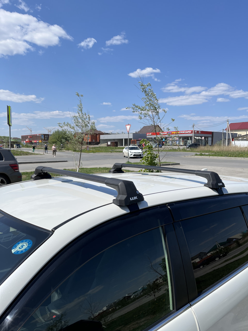 Багажник на крышу от LUX, поперечные дуги — Toyota Corolla Fielder ...