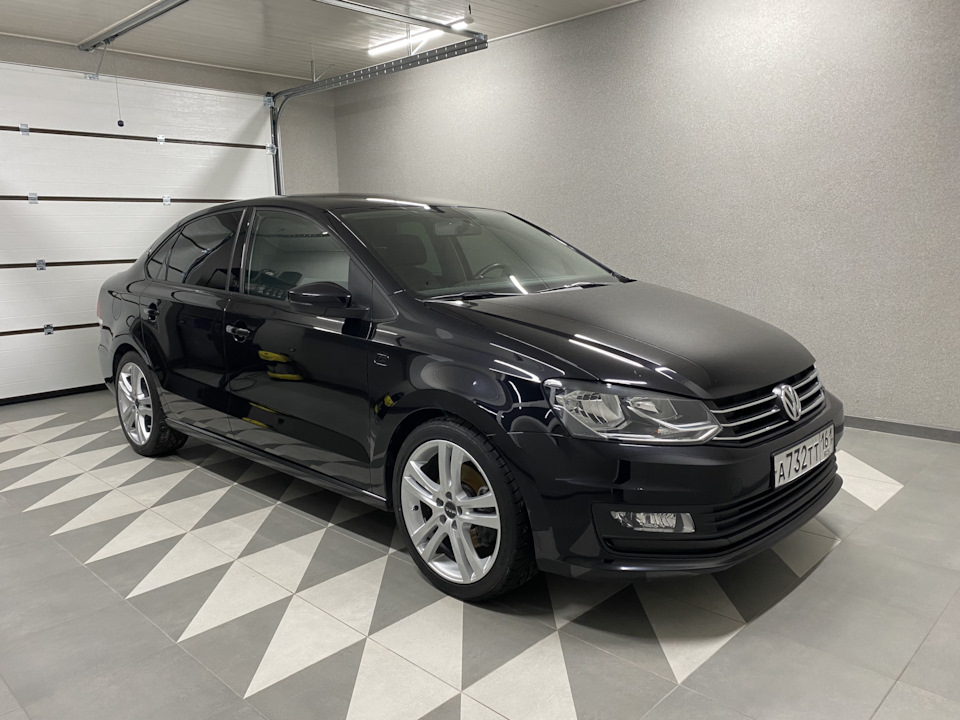 Сменил сиденья ) — Volkswagen Polo Sedan, 1,6 л, 2018 года | продажа ...