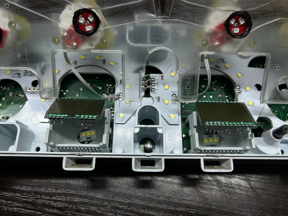 Тюнинг приборной панели ВАЗ 2110-2114 АП с платами подсветки — DRIVE2
