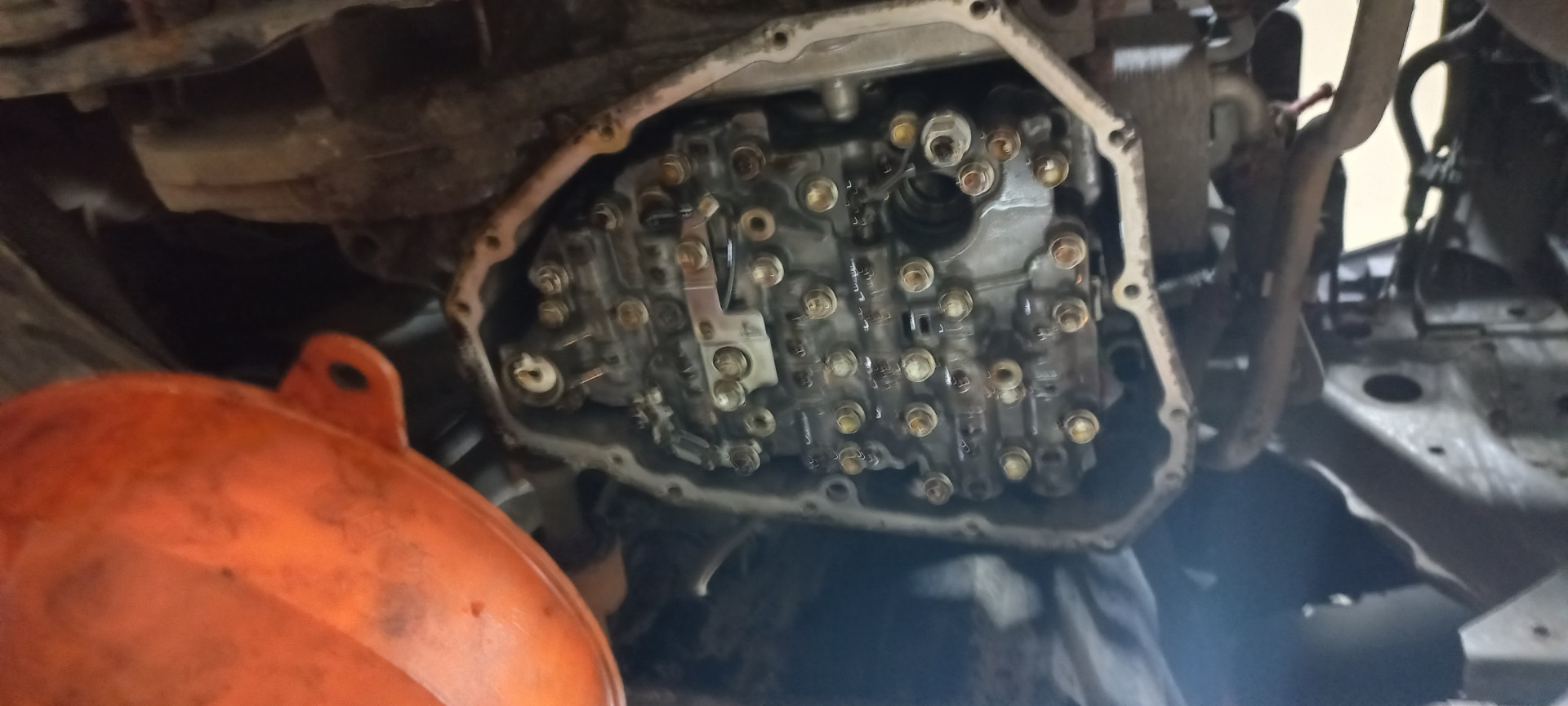 Частичная замена масла в вариаторе — Suzuki SX4 (2G), 1,6 л, 2014 года ...