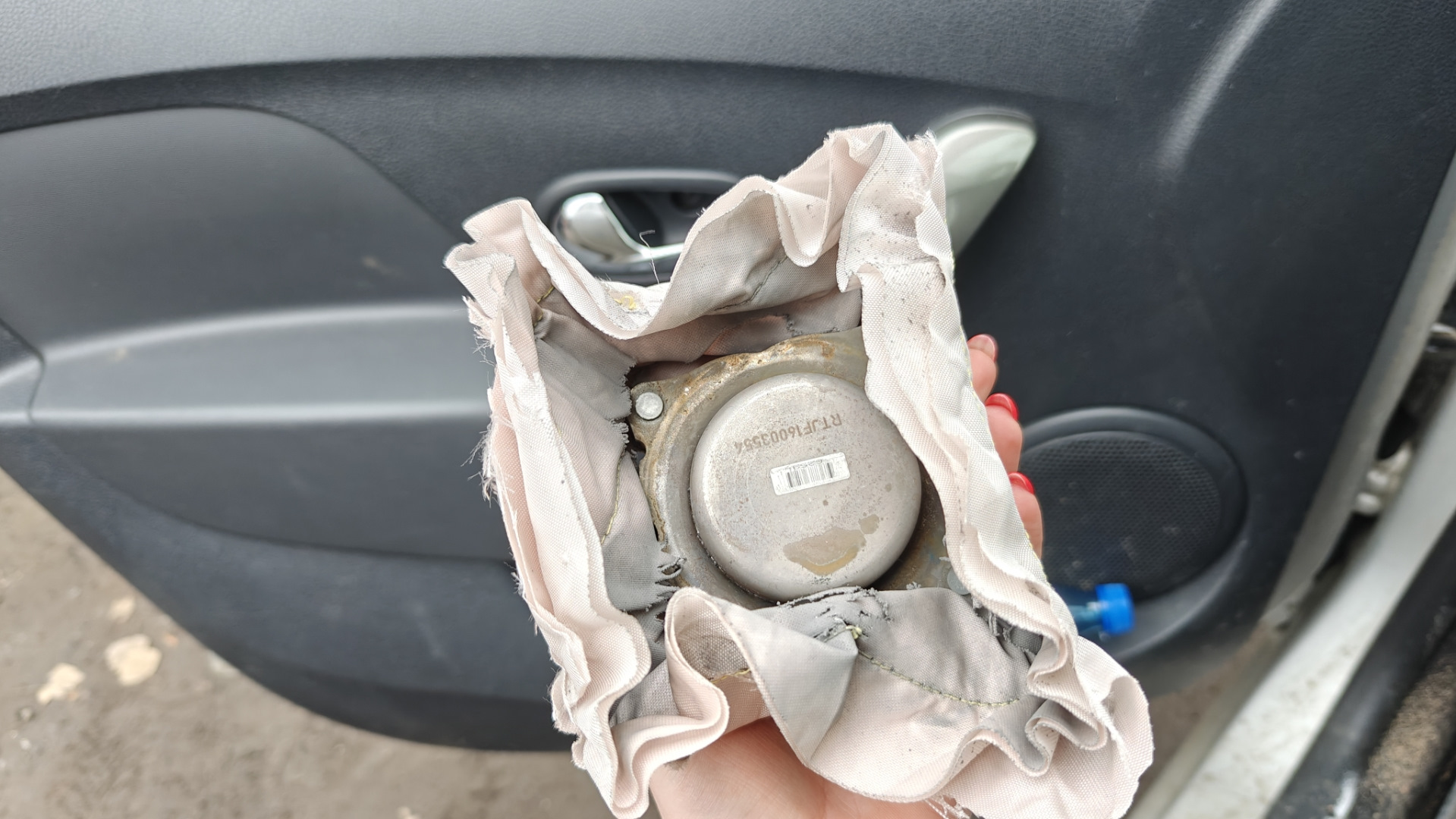 Восстановление безопасности 🤓 — Renault Logan (2G), 1,6 л, 2015 года ...