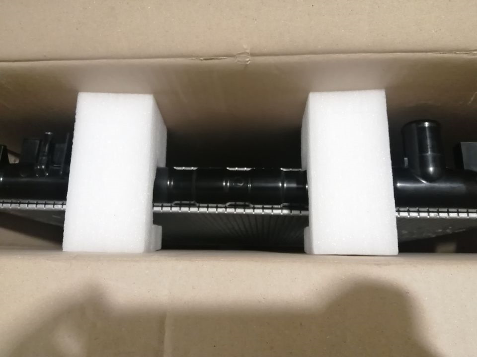 Как заменить радиатор охлаждения двигателя KIA Sorento 1 поколения ...