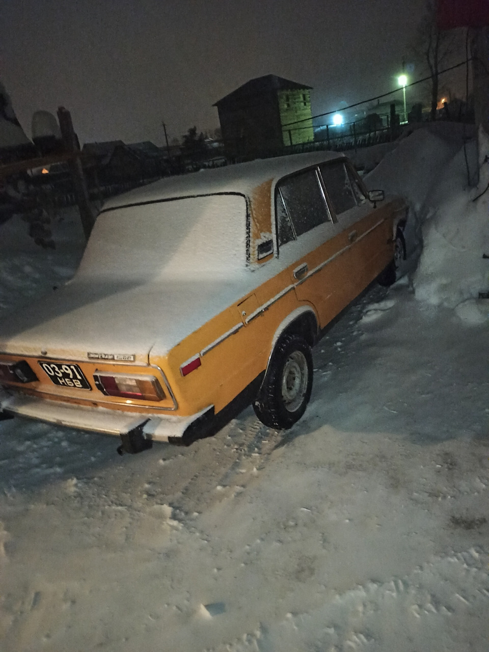 Заменил лампочки в фонарях. Жужа стала чище. — LADA 2106, 1,6 л., 1977 ...