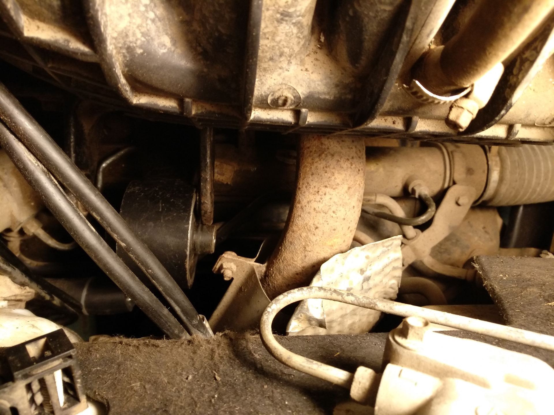 Гидроопора двигателя лифан солано. Сливная пробка антифриза с блока на лифан бриз-1. Вибрация солано. Вибрация солано. Пыльник вилки сцепления лифан солано.