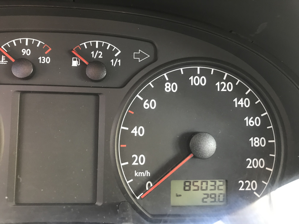 Замена датчика давления масла — Volkswagen Polo Hatchback Mk4, 1,4 л ...