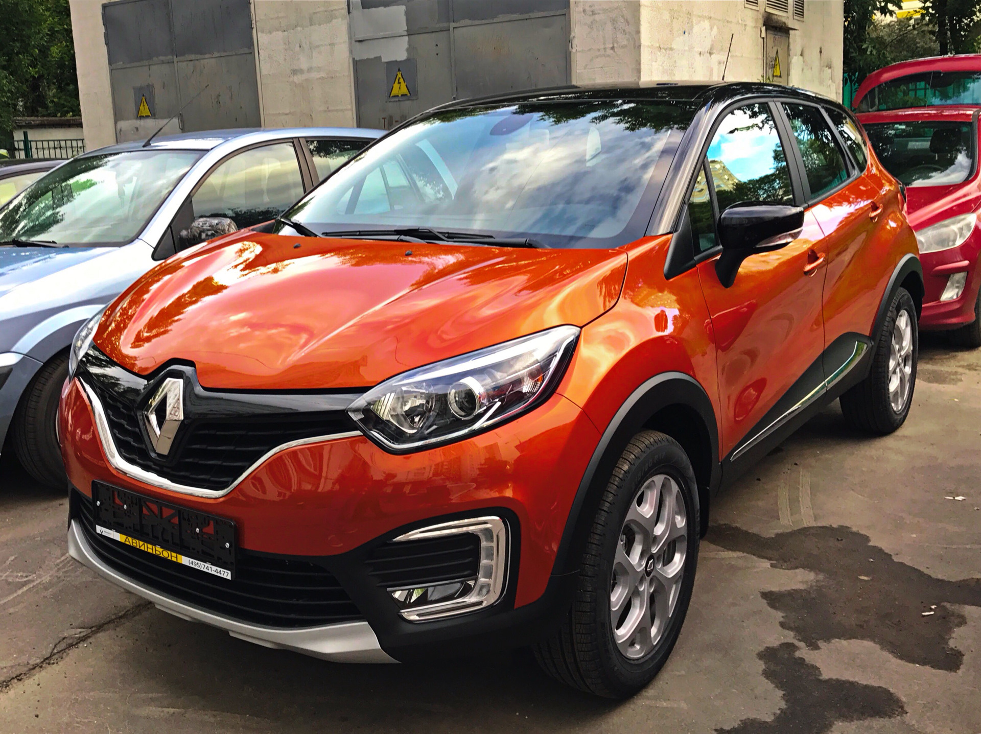 Renault Captur 2019 оранжевый