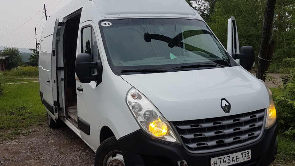 Рено мастер 3. Renault Master III 2014. Рено мастер 3 2014. Renault Master 2014 года. Рено мастер 3 2012г.