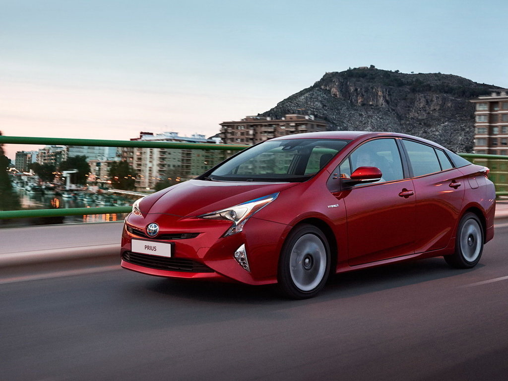 toyota prius четвёртое поколение