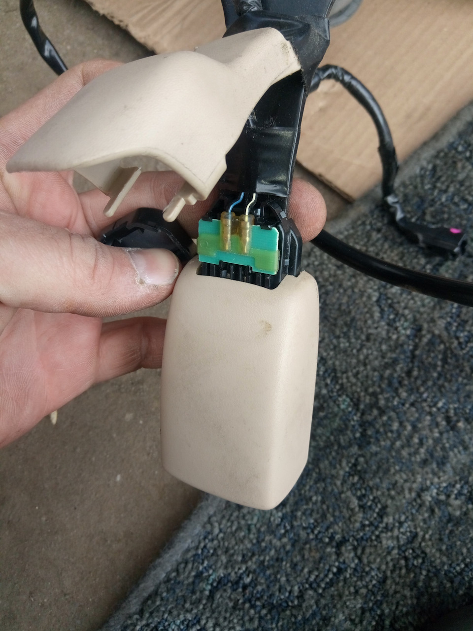 Замена пиропатронов в сиденьях — Toyota Vellfire (2G), 3,5 л, 2013 года ...