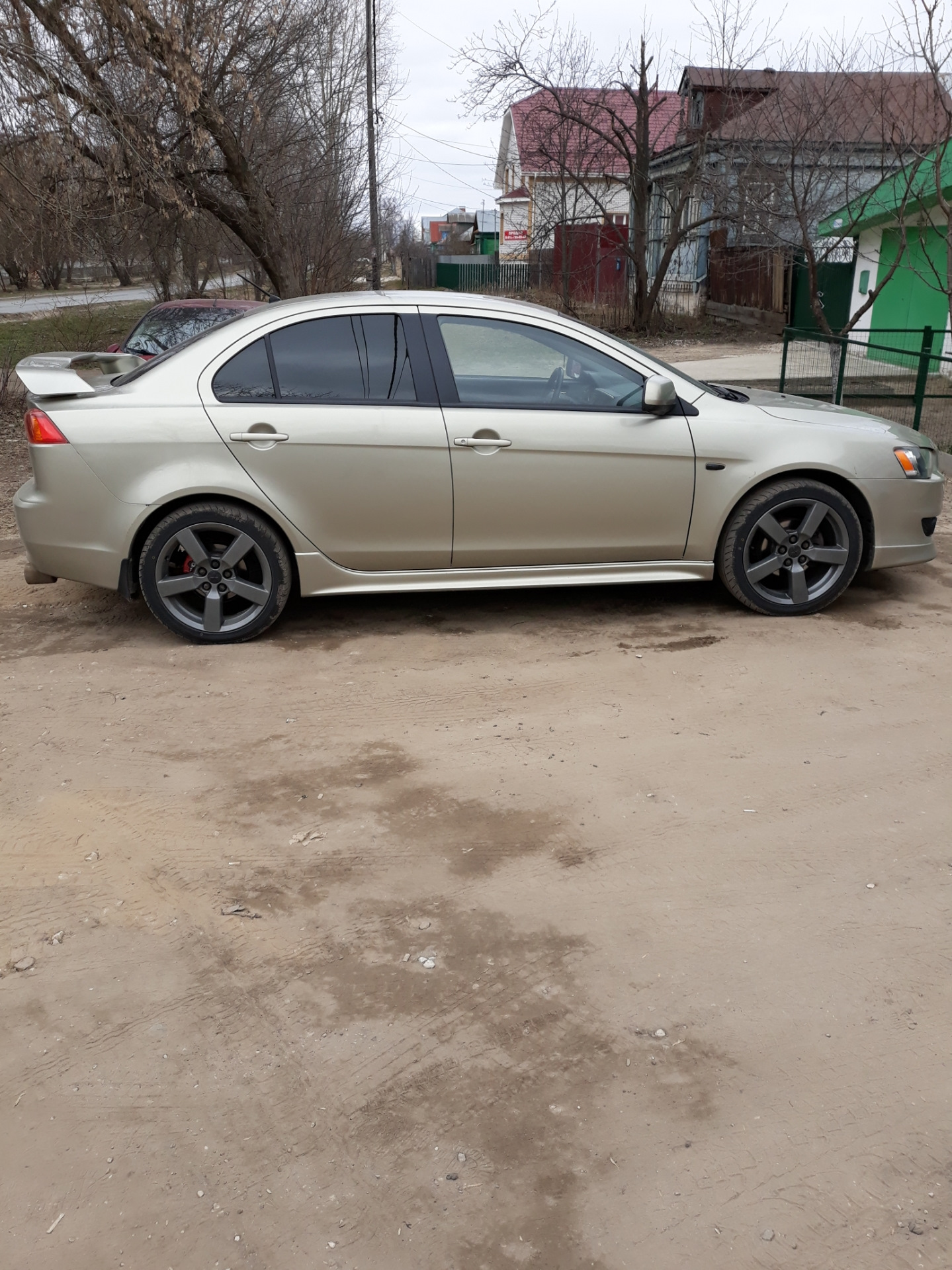 lancer 10 r18