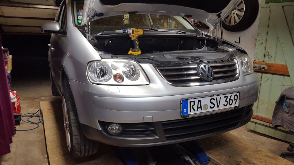 Фото в бортжурнале Volkswagen Touran (1G)