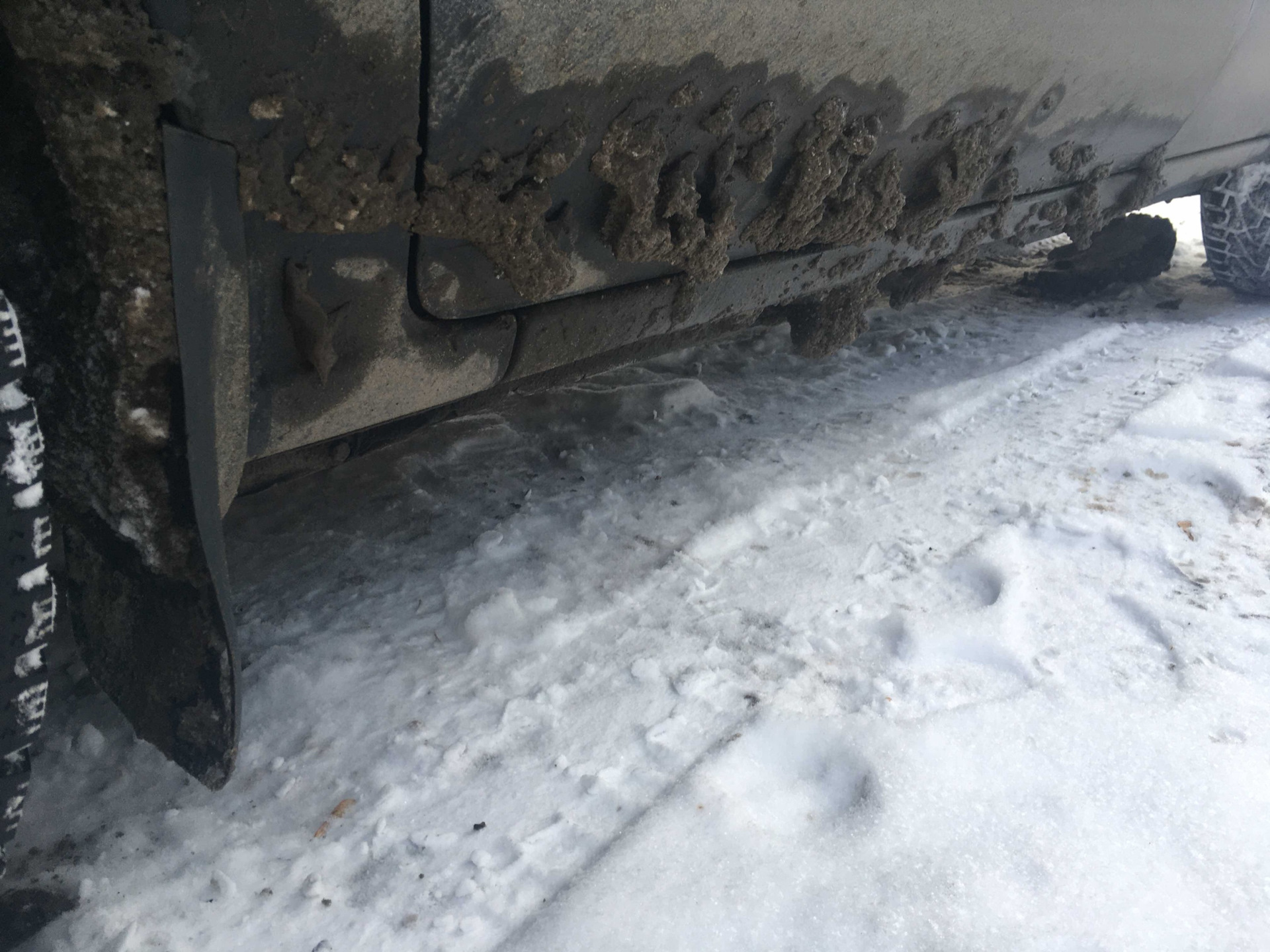 Установка передних брызговиков (под оригинал) — Ford Fusion, 1,4 л ...