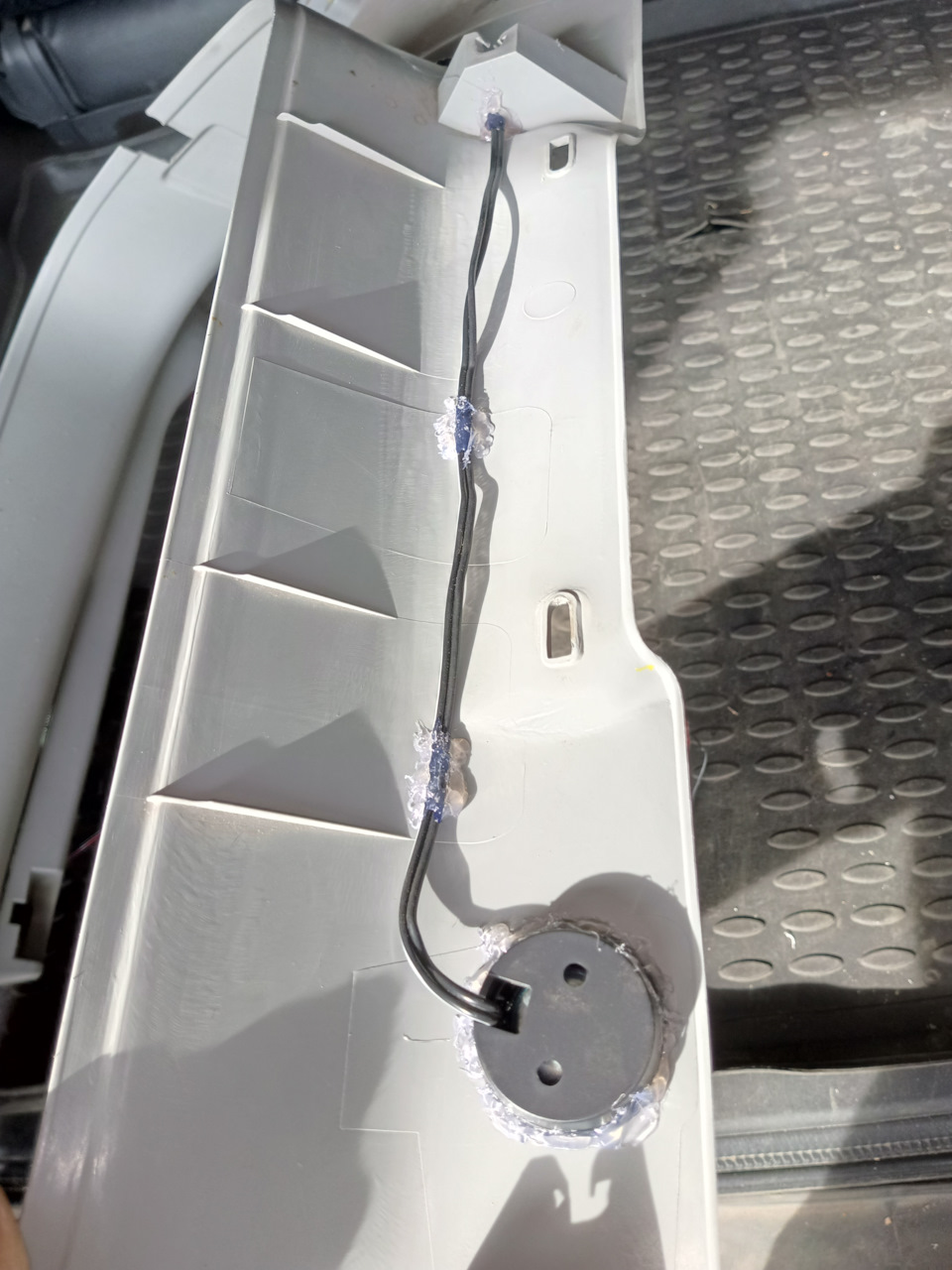 Установил твитеры (пищалки) focal на тыл — Mitsubishi Pajero (3G), 3,5 ...