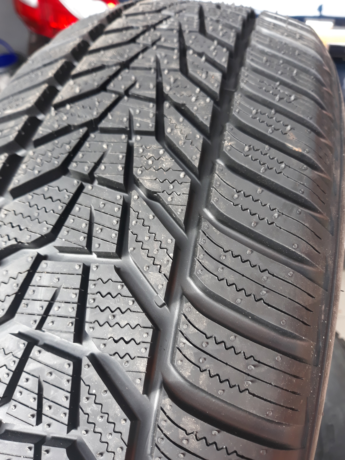 Hankook w330a i cept evo3. Hankook Winter i*cept EVO 3 X w330a. Шины Chevrolet Equinox.