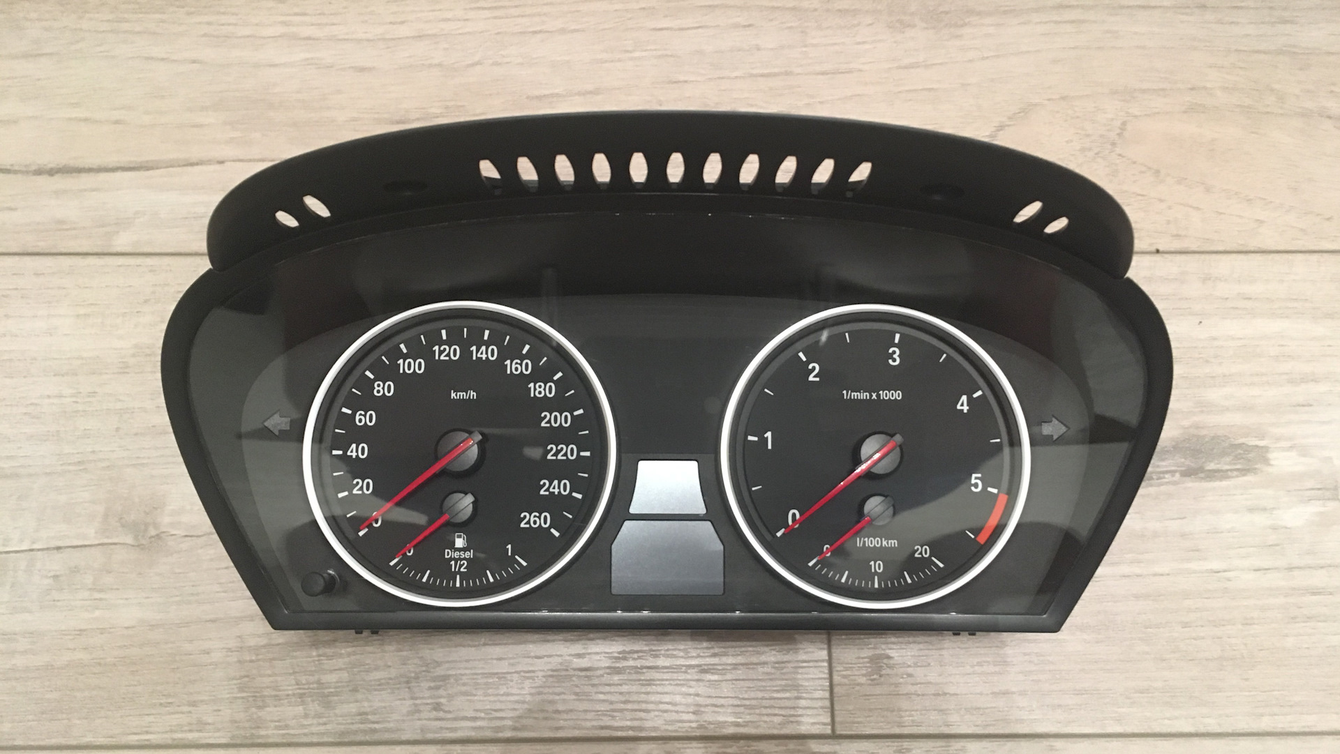 Приборная панель е60. BMW e71 приборная панель. М6 e63 2009 приборка. Приборная панель БМВ х5 е70. Приборка х6 е71.