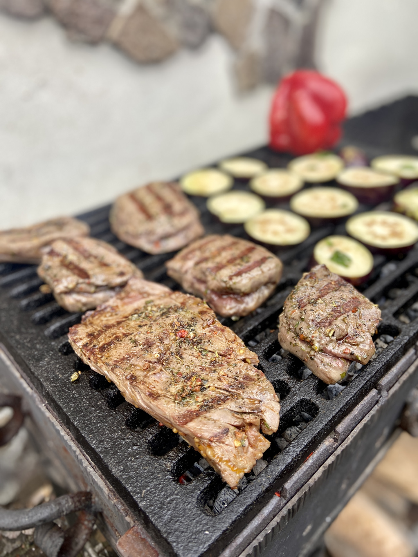 мраморный гриль. гриль с каменной плитой beka 37x19см мрамор/ сталь. гриль-плато lodge lpgi3 50х26 см. десерт на гриле. мраморный гриль.