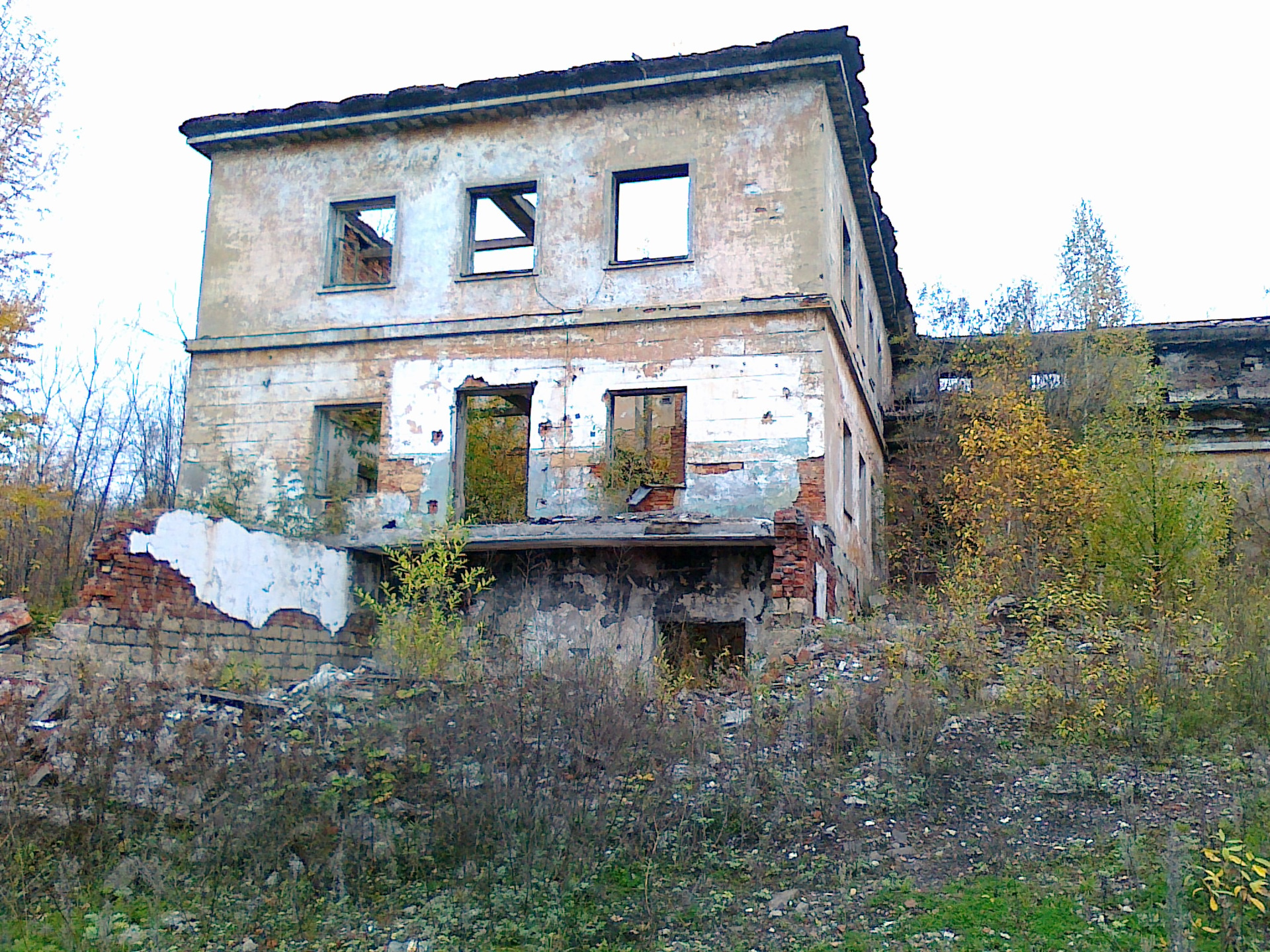 Старая губаха город. Старая Губаха город призрак. Старая Губаха Пермский край. Город призрак Губаха. Верхняя Губаха Пермский край.