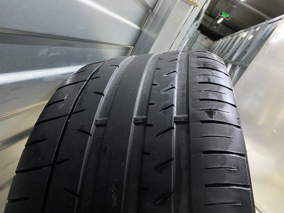 Шины летние Dunlop 275/30 R20 на BMW 5 series (G30), Mercedes-Benz CLS ...
