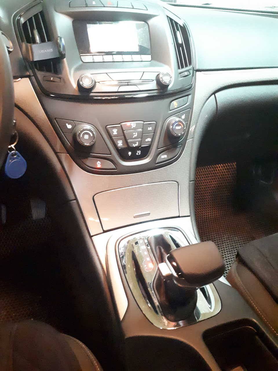 Фото в бортжурнале Opel Insignia (1G)