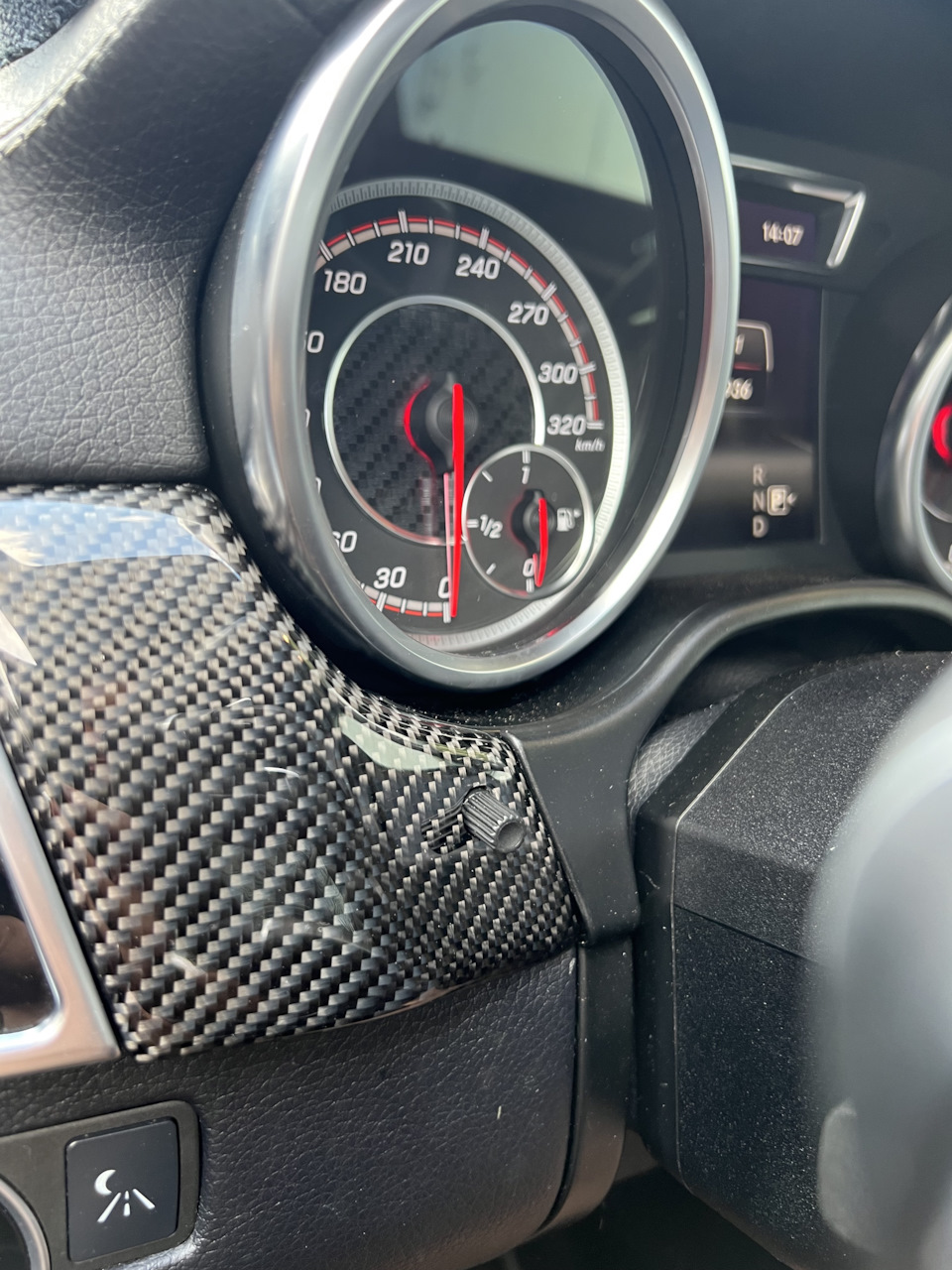 33. Карбоновые панели салона в GL63 AMG — Mercedes-Benz GL 63 AMG, 5,5 ...