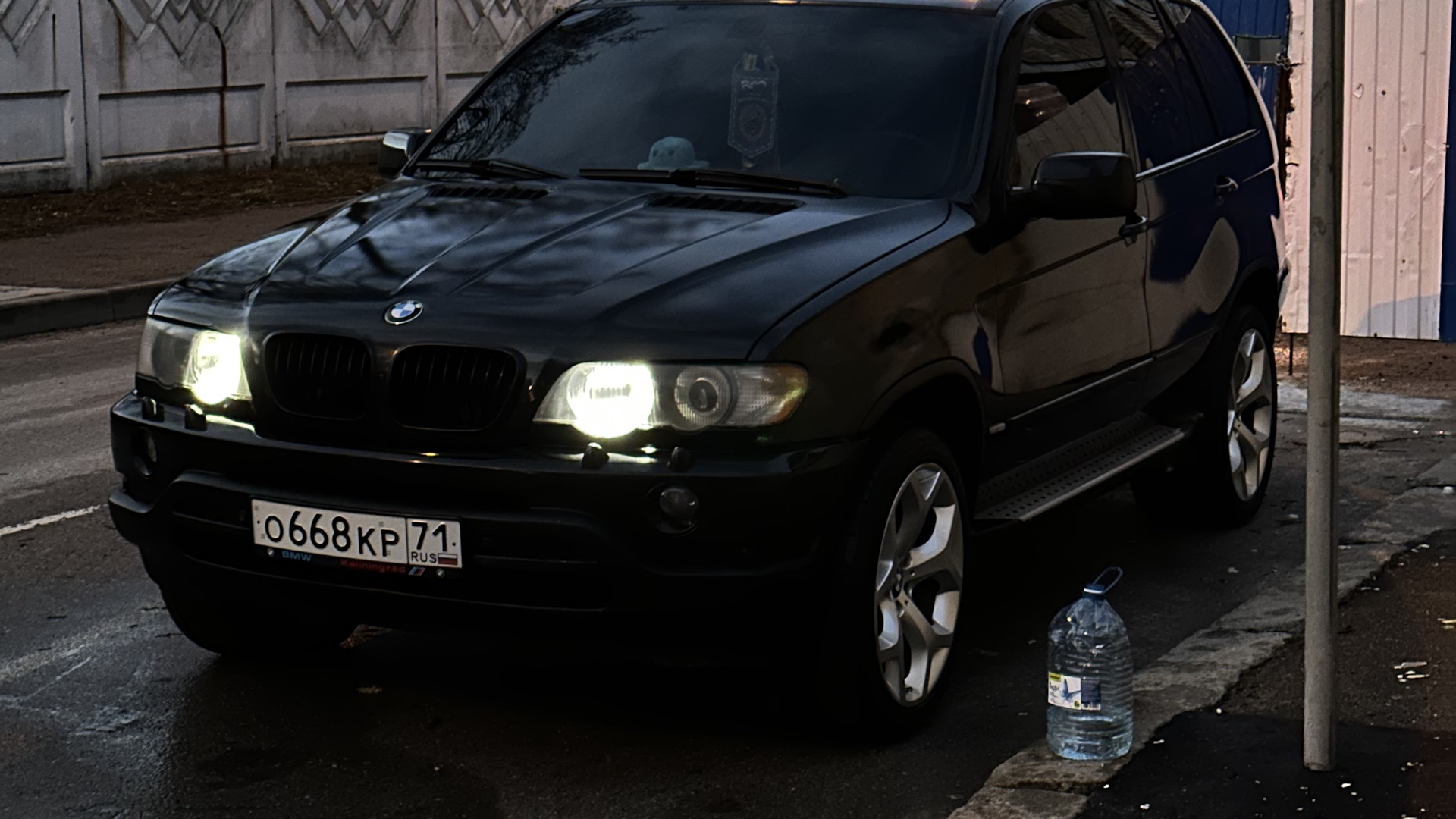 BMW X5 (E53) 3.0 бензиновый 2001 | Неустрашимый🫡 на DRIVE2