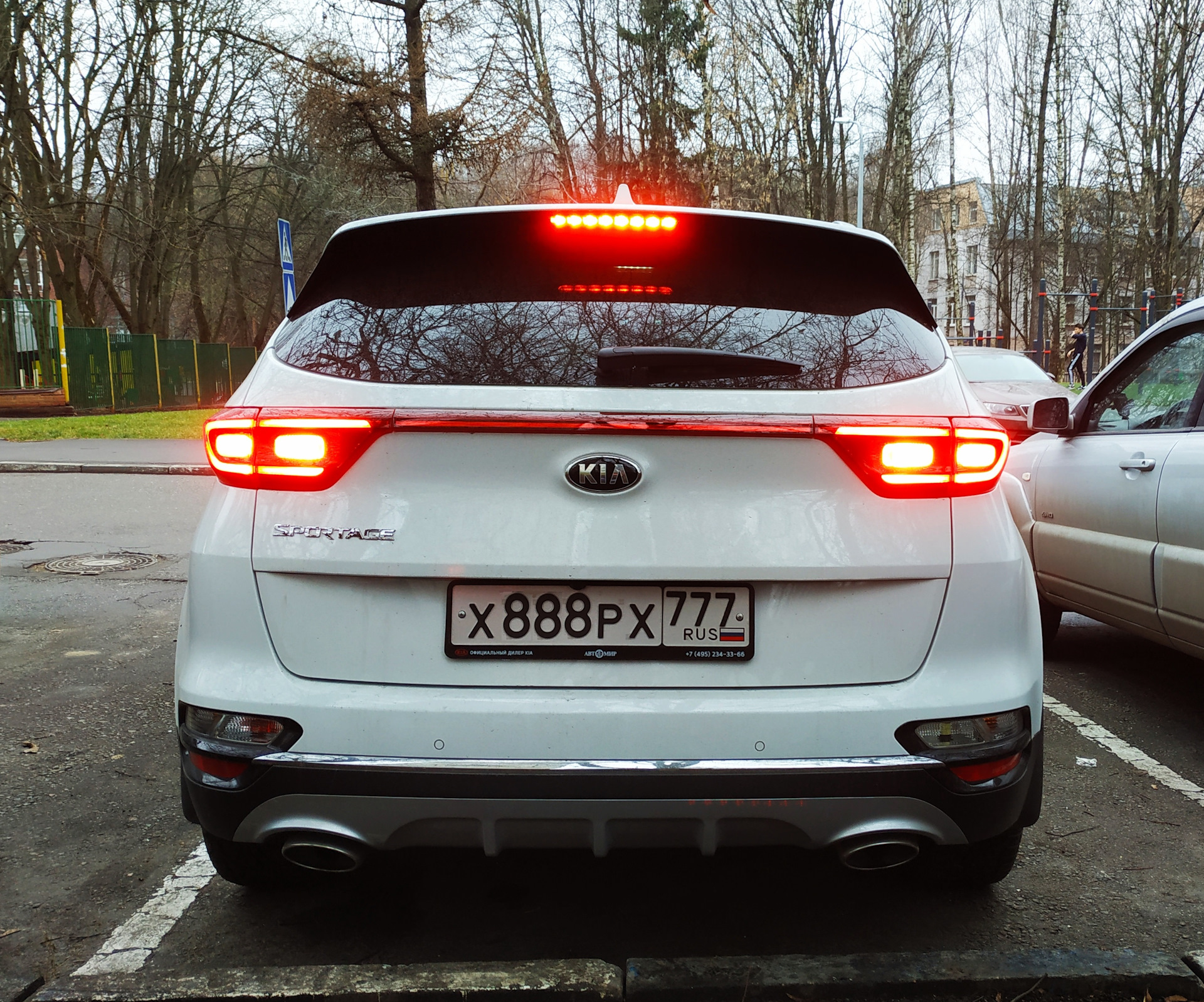 Фонарь led центральный на крышку багажника kia cerato 4 вместо отражателя