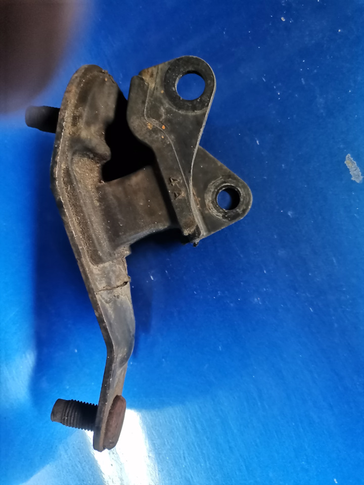 Подушка кпп на Acura TSX (1G), Honda Accord (7G), Honda Accord Coupe ...