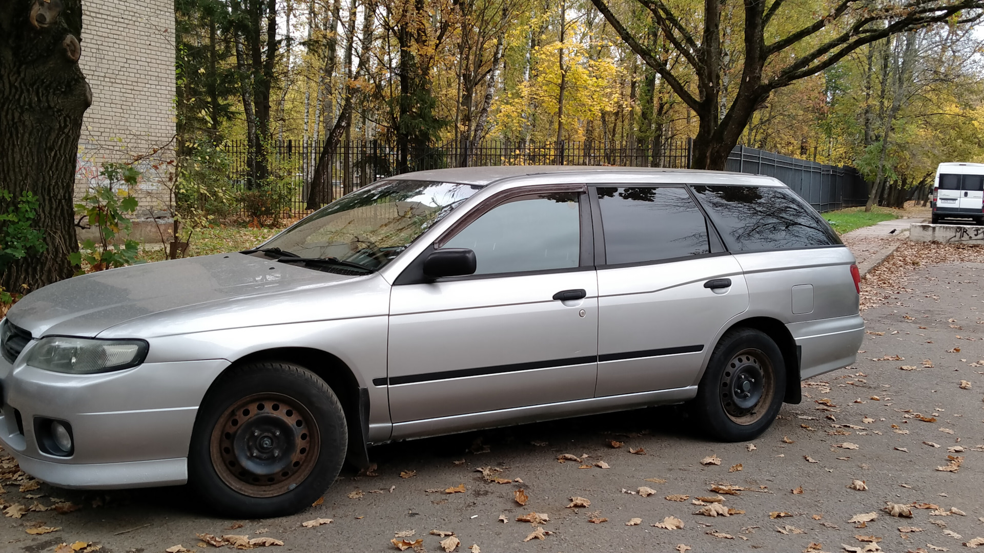 Nissan Expert (W11) 1.8 бензиновый 2002 | Сарай для поездочек на DRIVE2