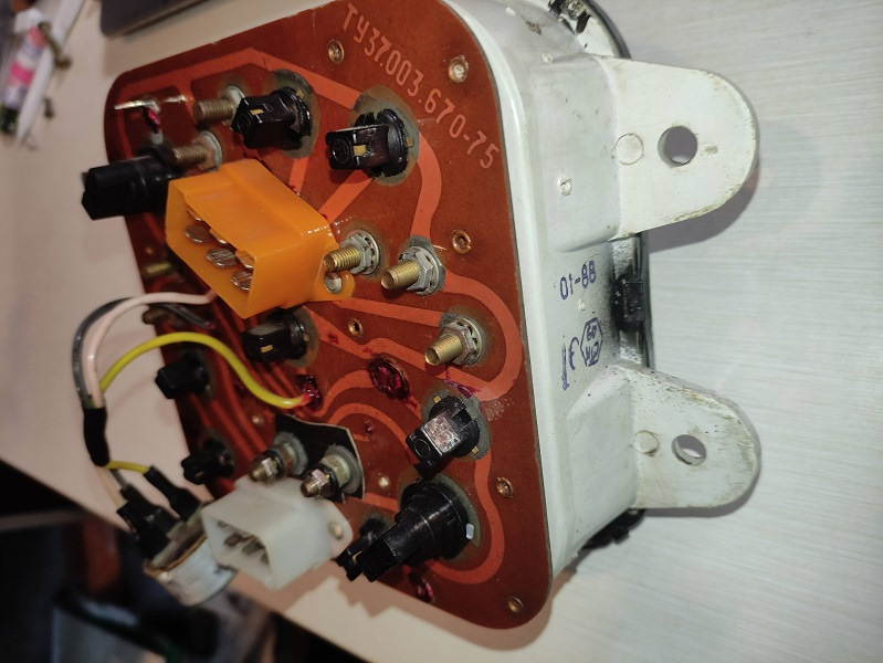 Датчик указателя давления. Куда копать? — ГАЗ 2410, 2,4 л, 1988 года ...