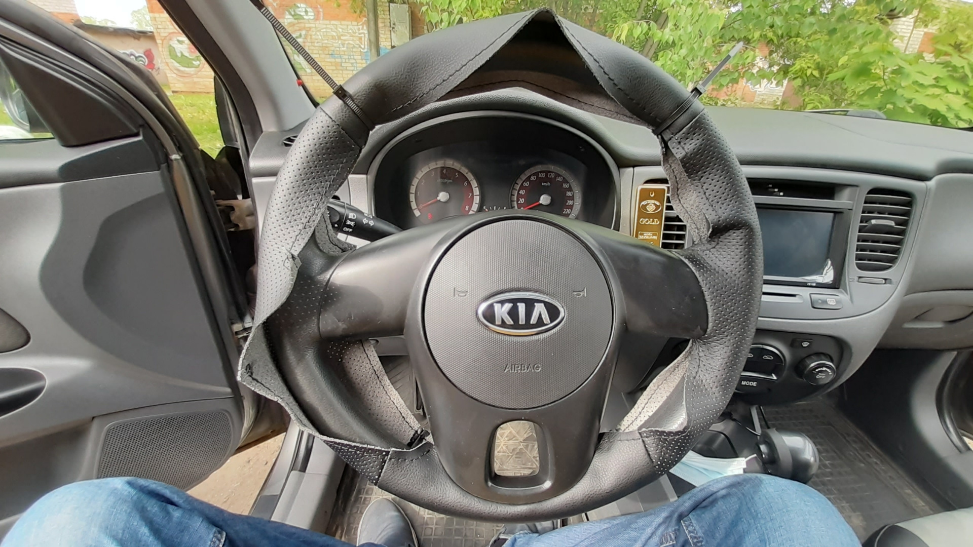 Оплётка руля — KIA Rio (2G), 1,4 л., 2010 года | стайлинг | DRIVE2