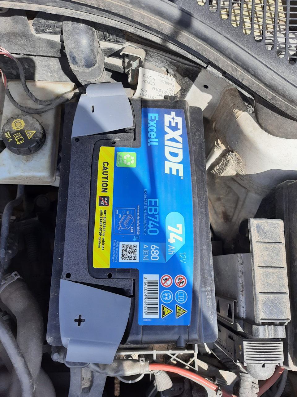 Замена аккумулятора — Skoda Octavia A7 Mk3, 1,6 л, 2014 года | запчасти ...