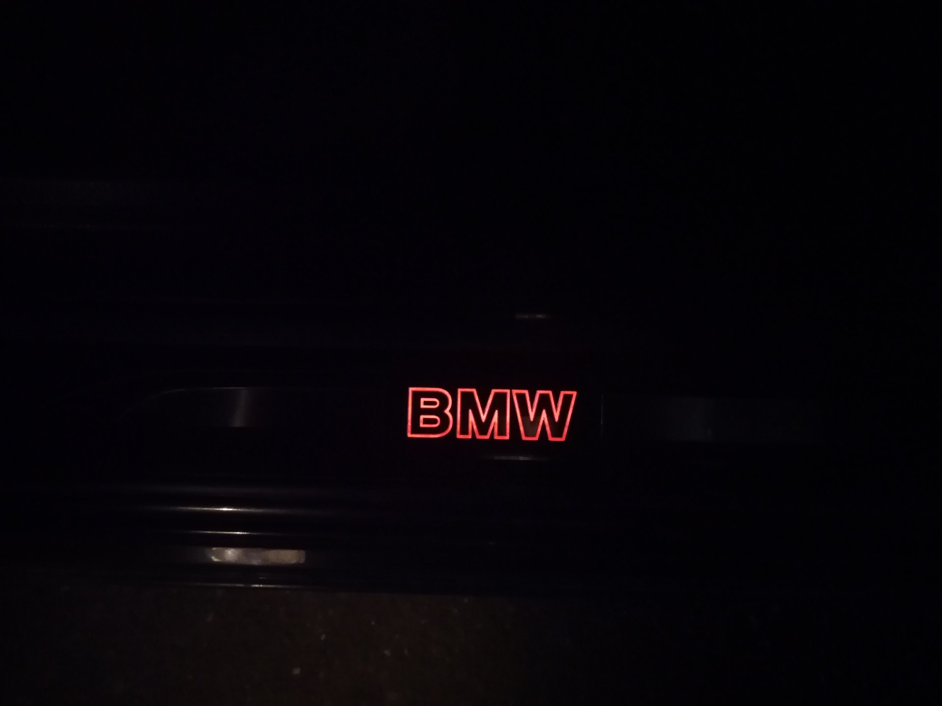 Подогрев сидений, вентиляция сидений, подсветка порогов ремонт. — BMW 5 ...