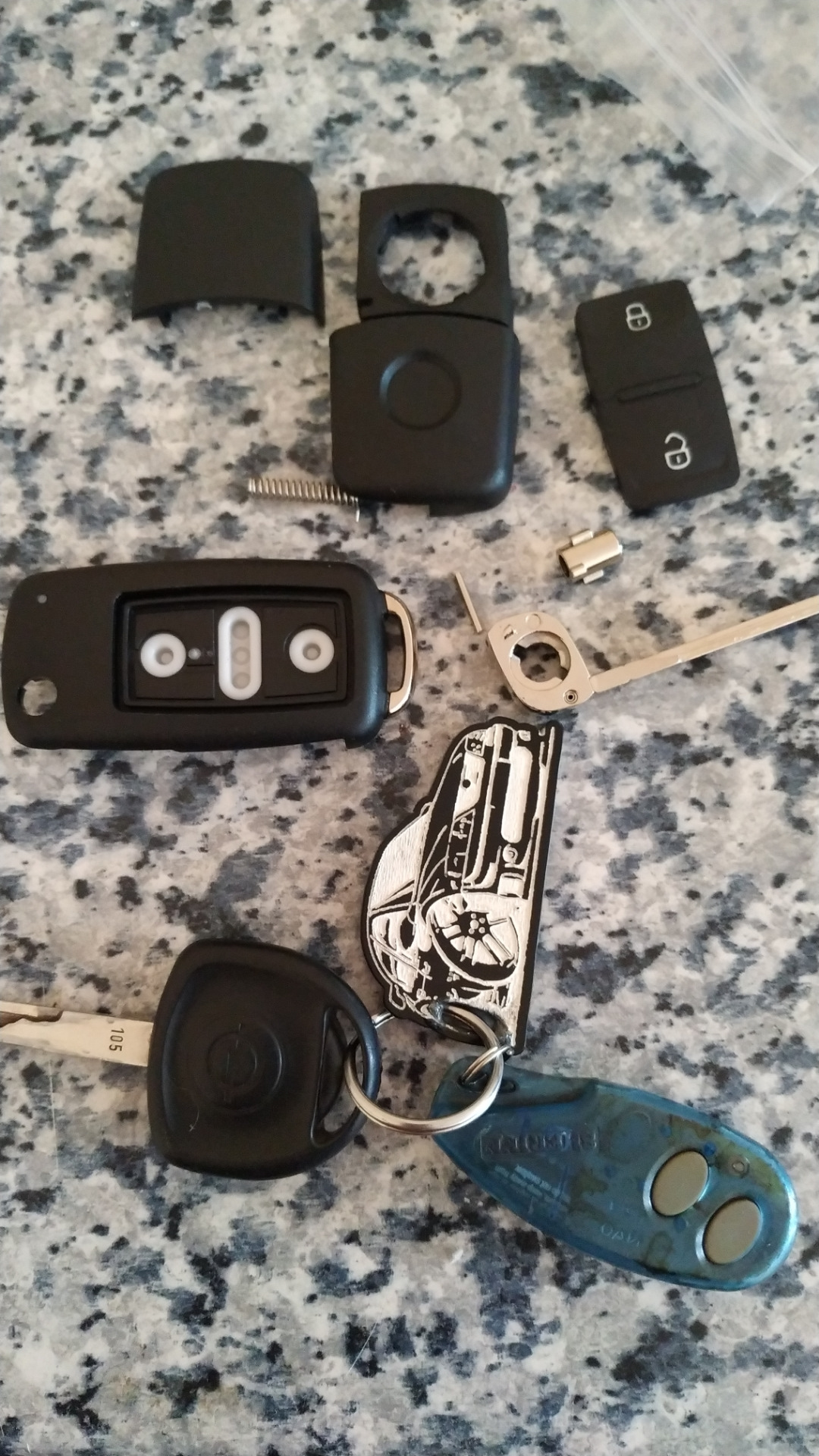 Ключи опель вектра б. Ключ зажигания Вектра б выкидной. Ключи Opel Vectra b 1996. Opel Vectra a ключ. Выкидной ключ на три кнопки Вектра с.