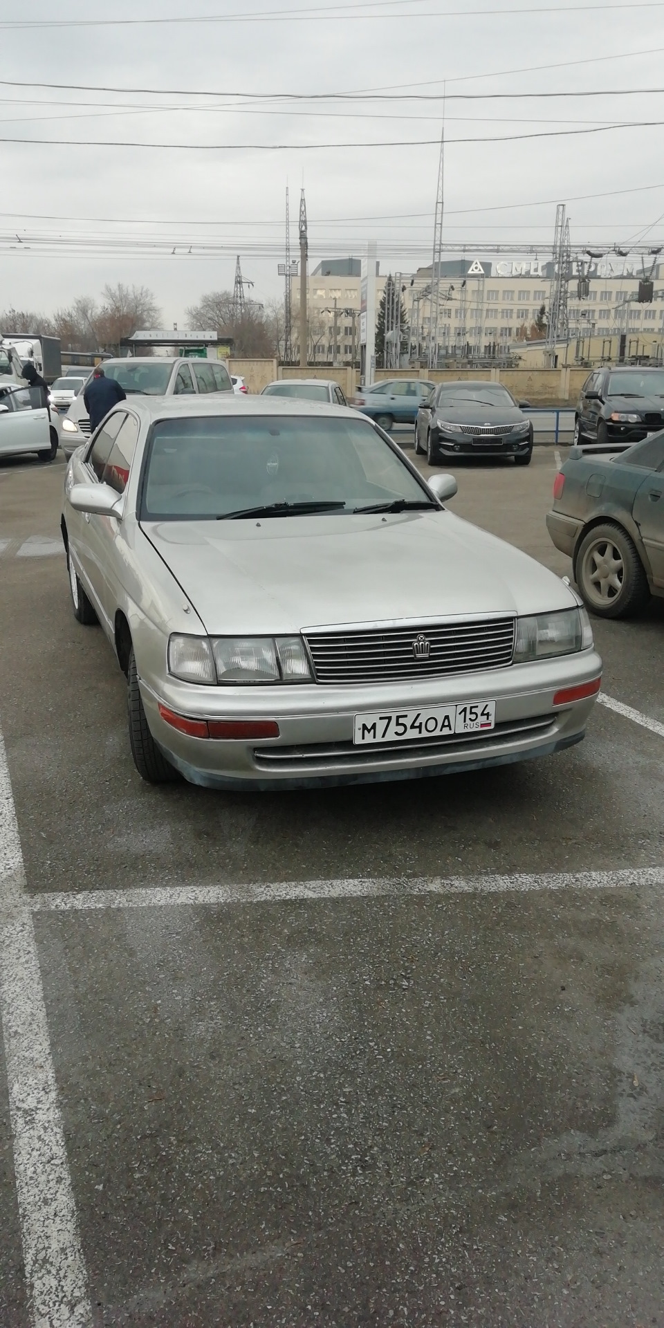 Новая машина, Toyota Crown gs141, 2.5 — DRIVE2