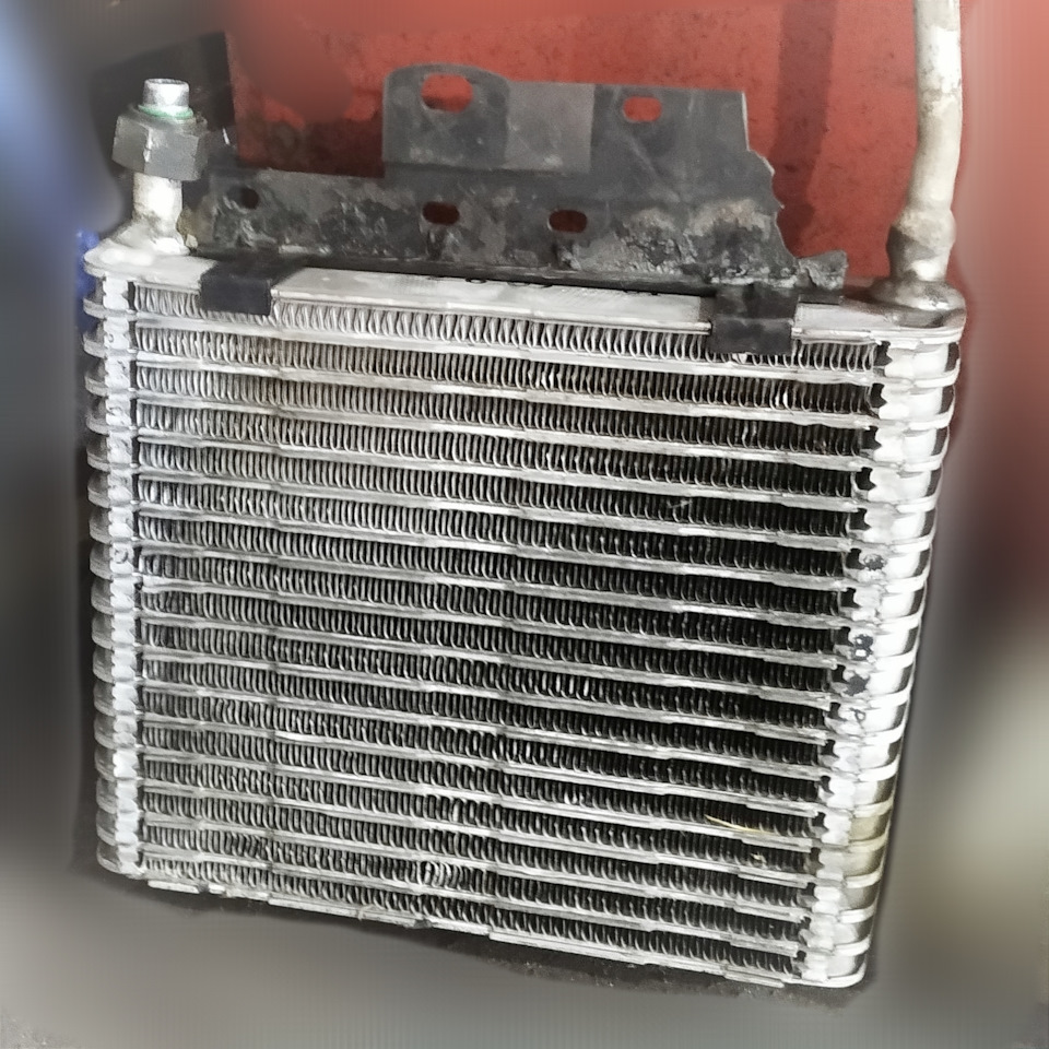 Испаритель кондиционера — Lincoln Town Car III