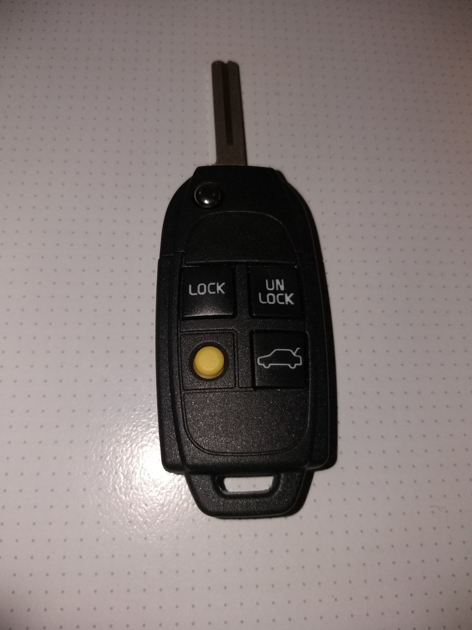 Замена катушки и свечей, переделка ключа зажигания на выкидной — Volvo ...