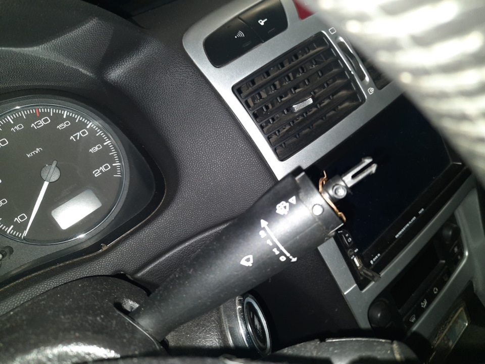 Ремонт рычага подрулевого переключателя — Peugeot 307, 1,6 л, 2006 года ...