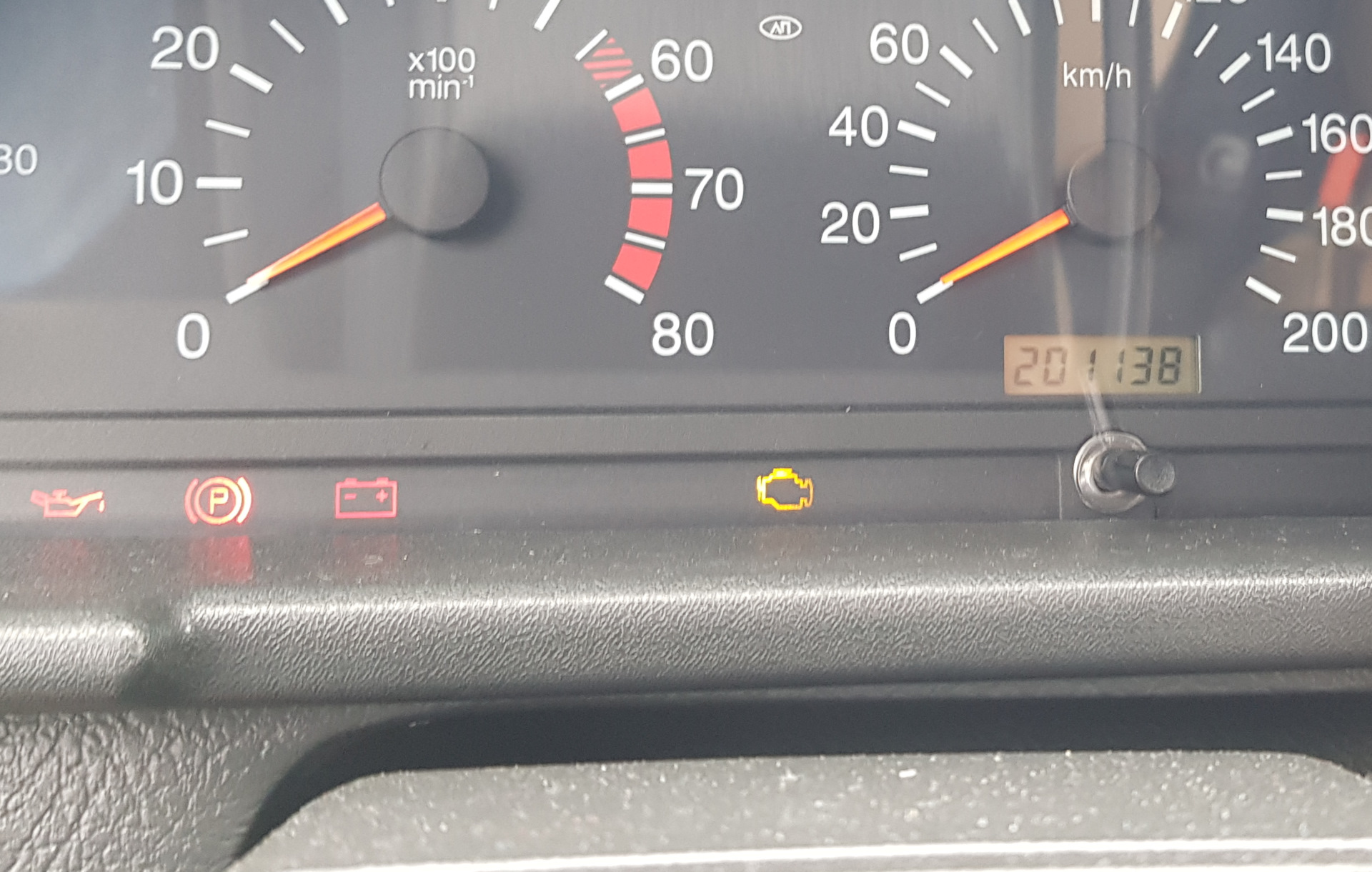 Подтяжка ремня ГРМ. Пробег 201138 — Lada 21103, 1,5 л, 2003 года ...