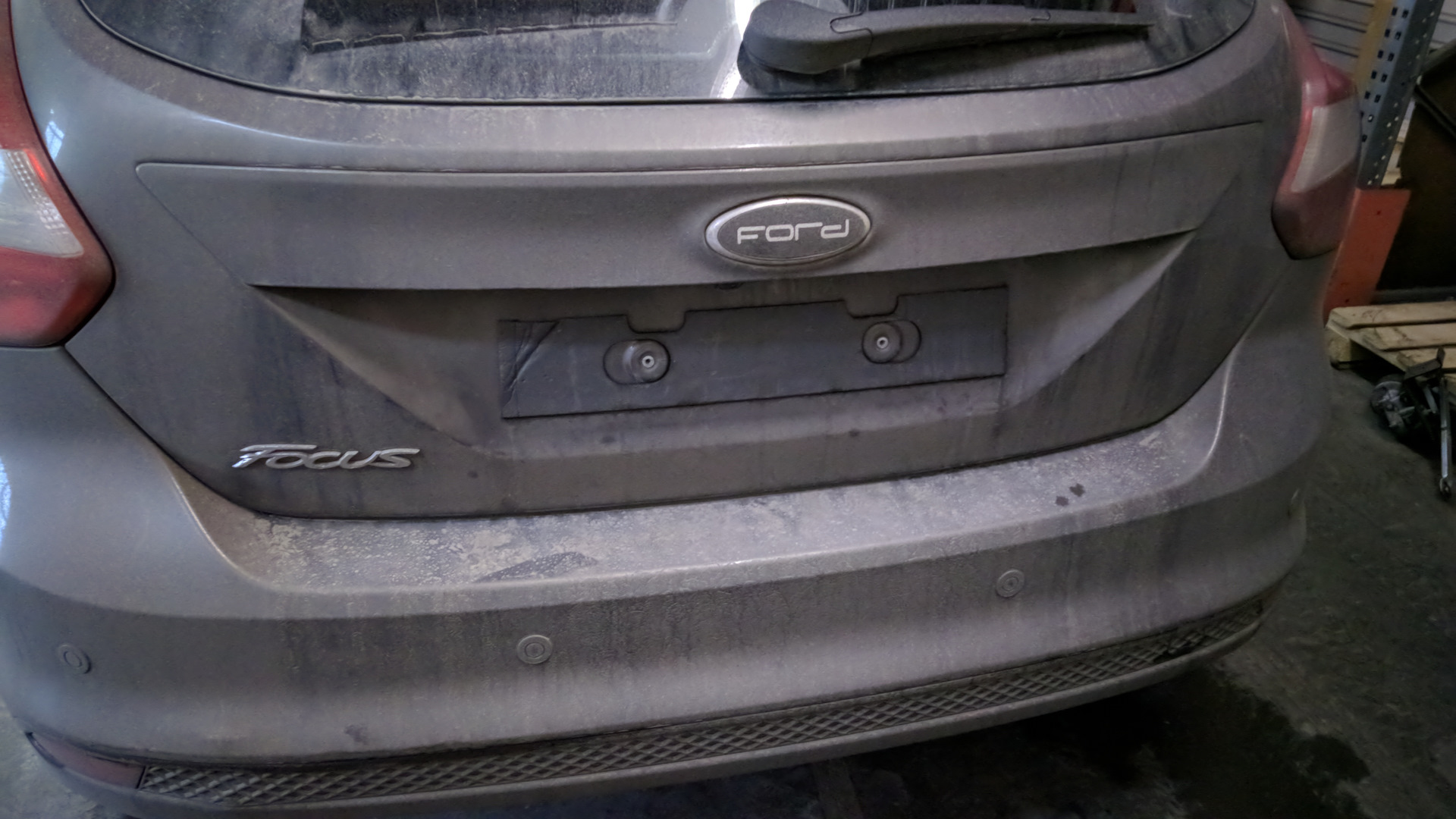 Как снять задние номера форд фокус Кронштейн для заднего номера - Ford Focus III Hatchback, 1,6 л, 2012 года аксесс